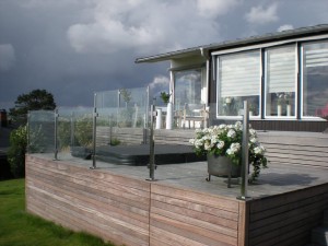 Glasräcke fyrkantig stolpe